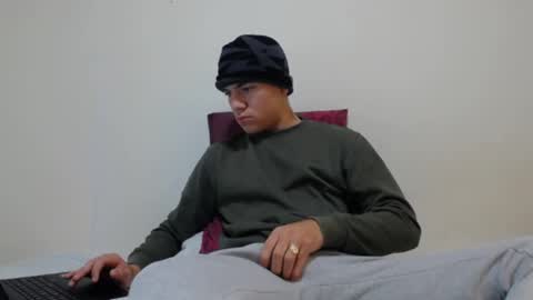 Snapshot of thiago_hot_boy chatting on 5, 1, 2025 Thiago independent model online show from 5, 1, 2025