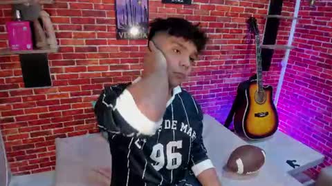 Snapshot of thiago_kozak chatting on 11, 6, 2026 thiago online show from 11, 6, 2026