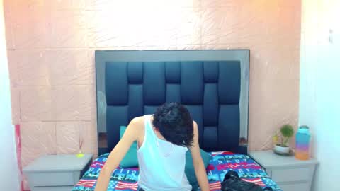 thiago_twink38 online show from 28, 10, 2025