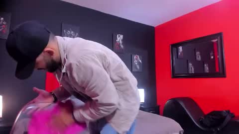 Thia Gomez online show from 22, 11, 2025