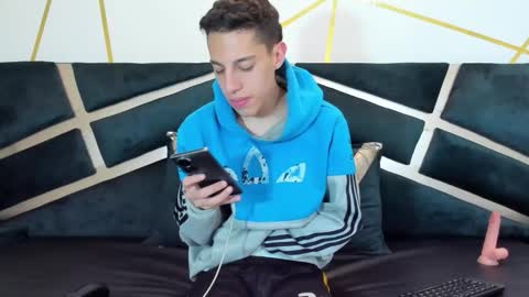 Thiago   online show from 8, 3, 2026