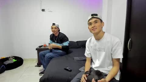 Thiago Wells online show from 13, 2, 2025