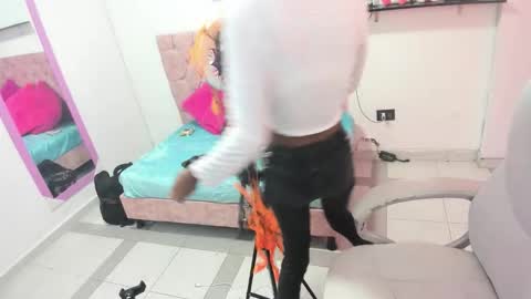 Snapshot of thianahorny chatting on 1, 11, 2025 thianahorny online show from 1, 11, 2025