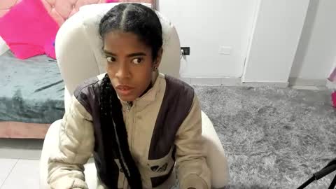 Snapshot of thianahorny chatting on 29, 11, 2025 thianahorny online show from 29, 11, 2025