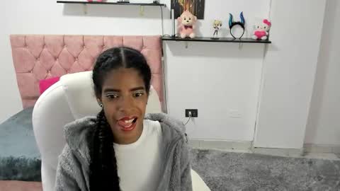 Snapshot of thianahorny chatting on 30, 11, 2025 thianahorny online show from 30, 11, 2025