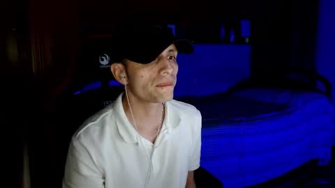 Snapshot of thick_and_big_cock chatting on 14, 6, 2026 Latino 8.5 inches online show from 14, 6, 2026