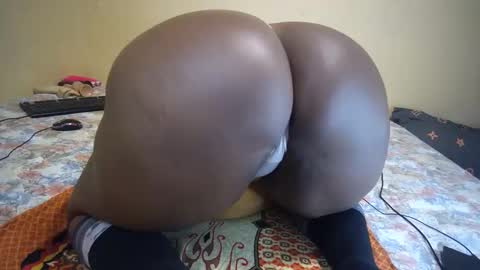 thick_sweet_ass online show from 12, 11, 2025