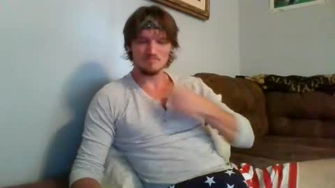 Snapshot of thickandbricked chatting on 20, 7, 2026 ThickandBricked online show from 20, 7, 2026