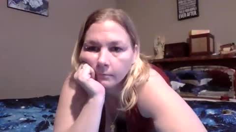 thickblonde_92 online show from 11, 5, 2026