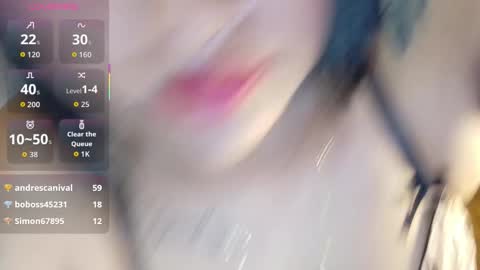 Snapshot of thickbrunnett chatting on 30, 10, 2025 SOFIA online show from 30, 10, 2025