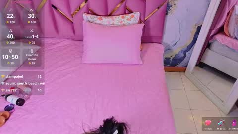 Snapshot of thickbrunnett chatting on 29, 11, 2025 SOFIA online show from 29, 11, 2025