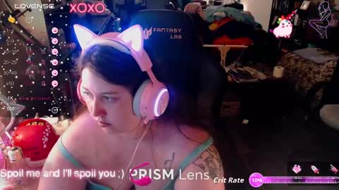 Snapshot of thickchan13 chatting on 13, 10, 2025 Thickchan online show from 13, 10, 2025