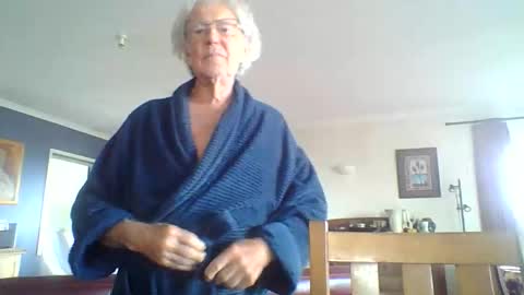 Snapshot of thickcockat71 chatting on 4, 4, 2026 Thickcockat71 online show from 4, 4, 2026