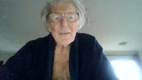 Snapshot of thickcockat71 chatting on 18, 4, 2026 Thickcockat71 online show from 18, 4, 2026