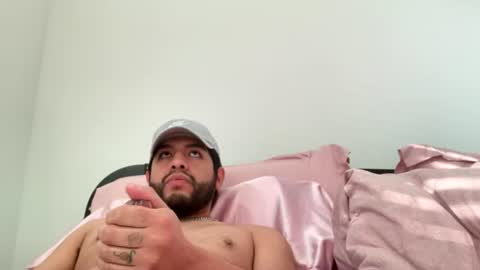 Snapshot of thickcockmatt chatting on 25, 6, 2026 ThickCockMatt online show from 25, 6, 2026