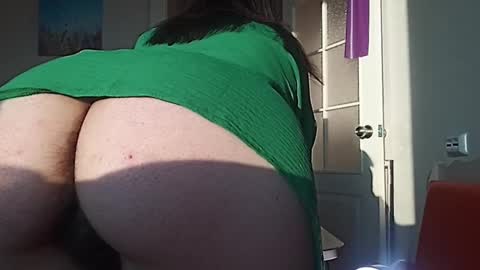 Snapshot of thickforest chatting on 9, 1, 2025 MilkyChoco online show from 9, 1, 2025