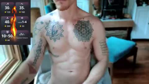 Snapshot of thickred333 chatting on 26, 10, 2025 thickred333 online show from 26, 10, 2025