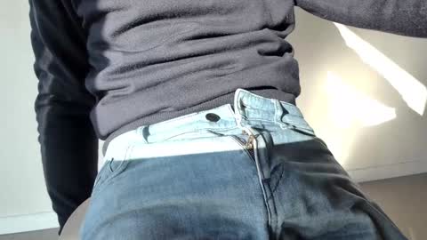 Snapshot of thickrum chatting on 5, 2, 2025 Thickru online show from 5, 2, 2025