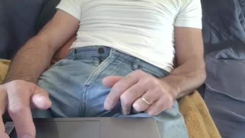 Snapshot of thickrum chatting on 9, 11, 2025 Thickru online show from 9, 11, 2025