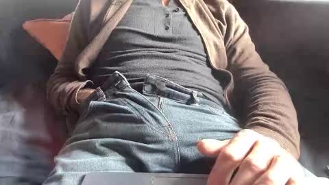 Snapshot of thickrum chatting on 5, 12, 2025 Thickru online show from 5, 12, 2025