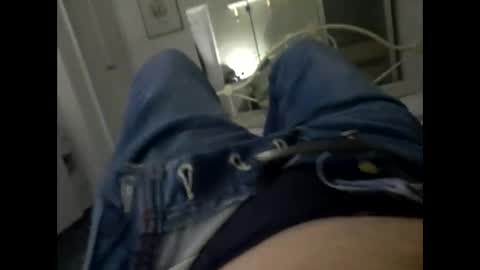 Snapshot of thicksingarters chatting on 15, 9, 2025 thicksingarters online show from 15, 9, 2025