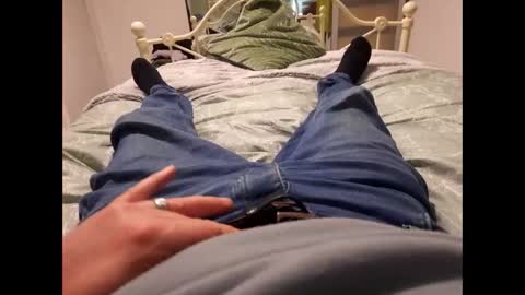 Snapshot of thicksingarters chatting on 2, 12, 2025 thicksingarters online show from 2, 12, 2025