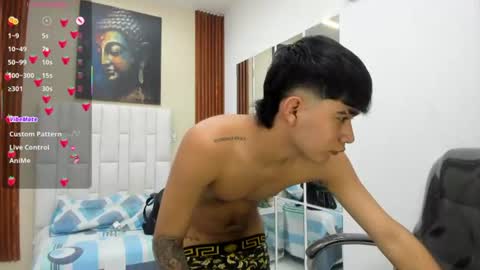 Snapshot of thiiago_collins chatting on 25, 6, 2026 THIAGO COLLINS online show from 25, 6, 2026