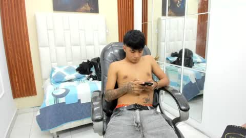 Snapshot of thiiago_collins chatting on 26, 6, 2026 THIAGO COLLINS online show from 26, 6, 2026