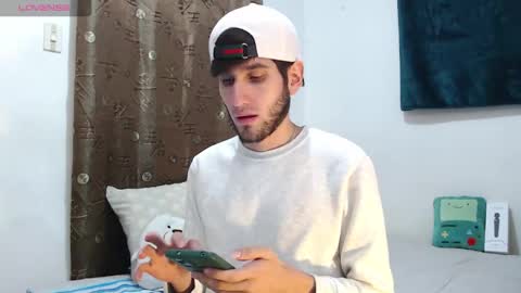 Snapshot of thiiago_tay chatting on 1, 12, 2025 Thiiago online show from 1, 12, 2025