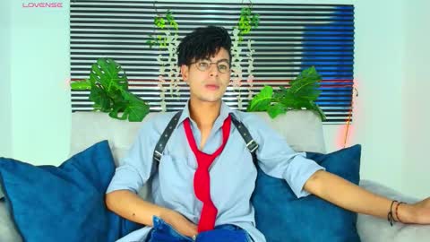 Snapshot of thiiagosaeenz chatting on 7, 2, 2026 Thiago Saenzz online show from 7, 2, 2026