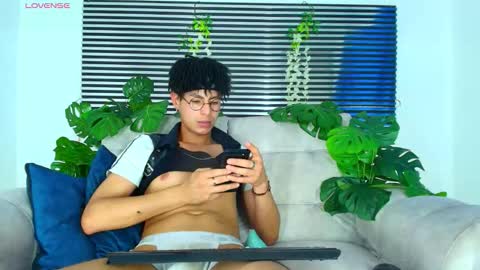 Thiago Saenzz online show from 14, 3, 2026