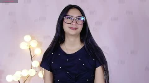 Eva  online show from 4, 6, 2026