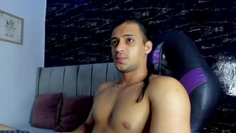 Snapshot of thomas777__ chatting on 1, 5, 2026 Thomas online show from 1, 5, 2026
