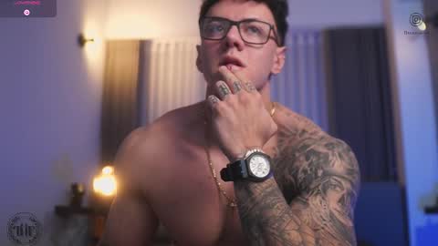 Snapshot of thomas_falcon1 chatting on 26, 10, 2025 Thomas Falcon online show from 26, 10, 2025