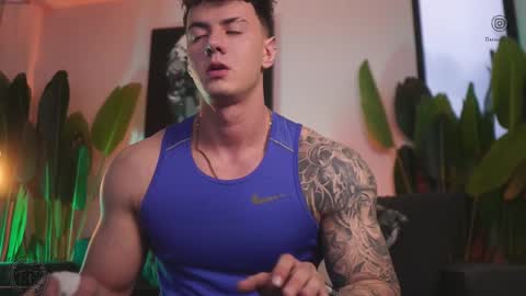 Snapshot of thomas_falcon1 chatting on 23, 11, 2025 Thomas Falcon online show from 23, 11, 2025