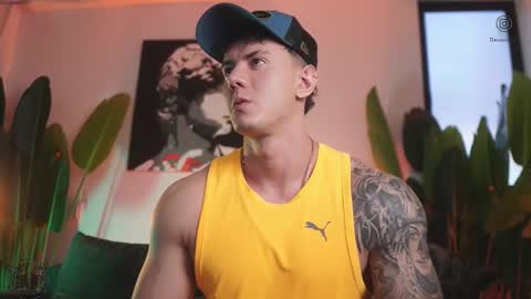 Snapshot of thomas_falcon1 chatting on 29, 11, 2025 Thomas Falcon online show from 29, 11, 2025