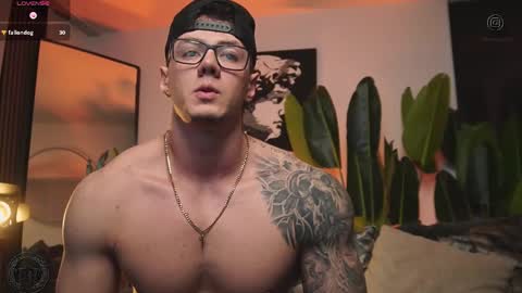 Snapshot of thomas_falcon1 chatting on 8, 1, 2026 Thomas Falcon online show from 8, 1, 2026