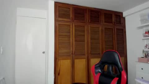 Snapshot of thomas_latin_boy chatting on 27, 6, 2026 Thomas online show from 27, 6, 2026