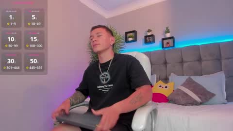 Snapshot of thomas_moon_ chatting on 14, 5, 2026 Thomas online show from 14, 5, 2026