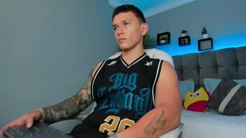 Snapshot of thomas_moon_ chatting on 19, 5, 2026 Thomas online show from 19, 5, 2026