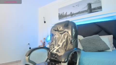 Snapshot of thomas_moon_ chatting on 9, 6, 2026 Thomas online show from 9, 6, 2026