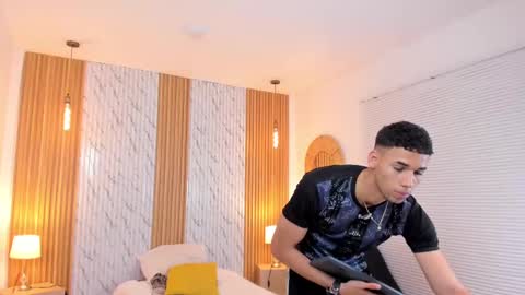 Thomas online show from 15, 2, 2025