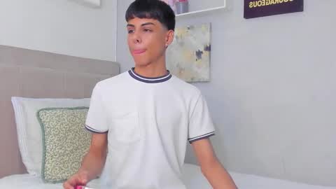 Snapshot of thomas_wild chatting on 3, 2, 2026 Thomas online show from 3, 2, 2026