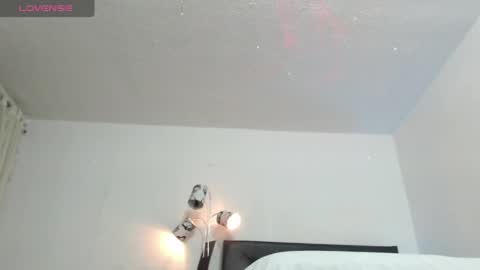 Snapshot of thomasjons chatting on 21, 5, 2026 thomasjons online show from 21, 5, 2026