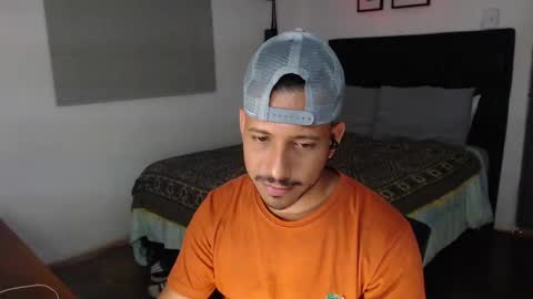 Snapshot of thommerxxx chatting on 22, 9, 2025 Thom online show from 22, 9, 2025