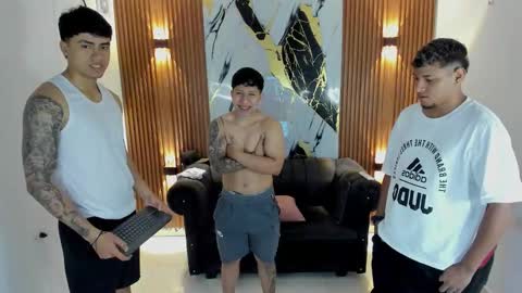 thomson_hot01 online show from 19, 9, 2025