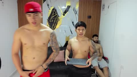 thomson_hot01 online show from 4, 10, 2025