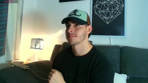 Snapshot of thomylov chatting on 11, 1, 2026 thomylov online show from 11, 1, 2026