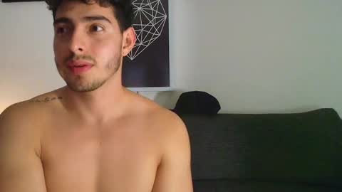 Snapshot of thomylov chatting on 8, 3, 2026 thomylov online show from 8, 3, 2026