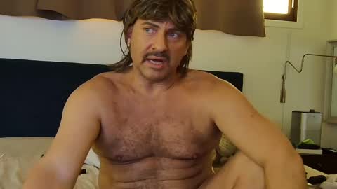 ThongMuscle online show from 16, 9, 2025